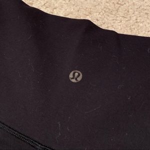 Lululemon Wunder Under high rise capris